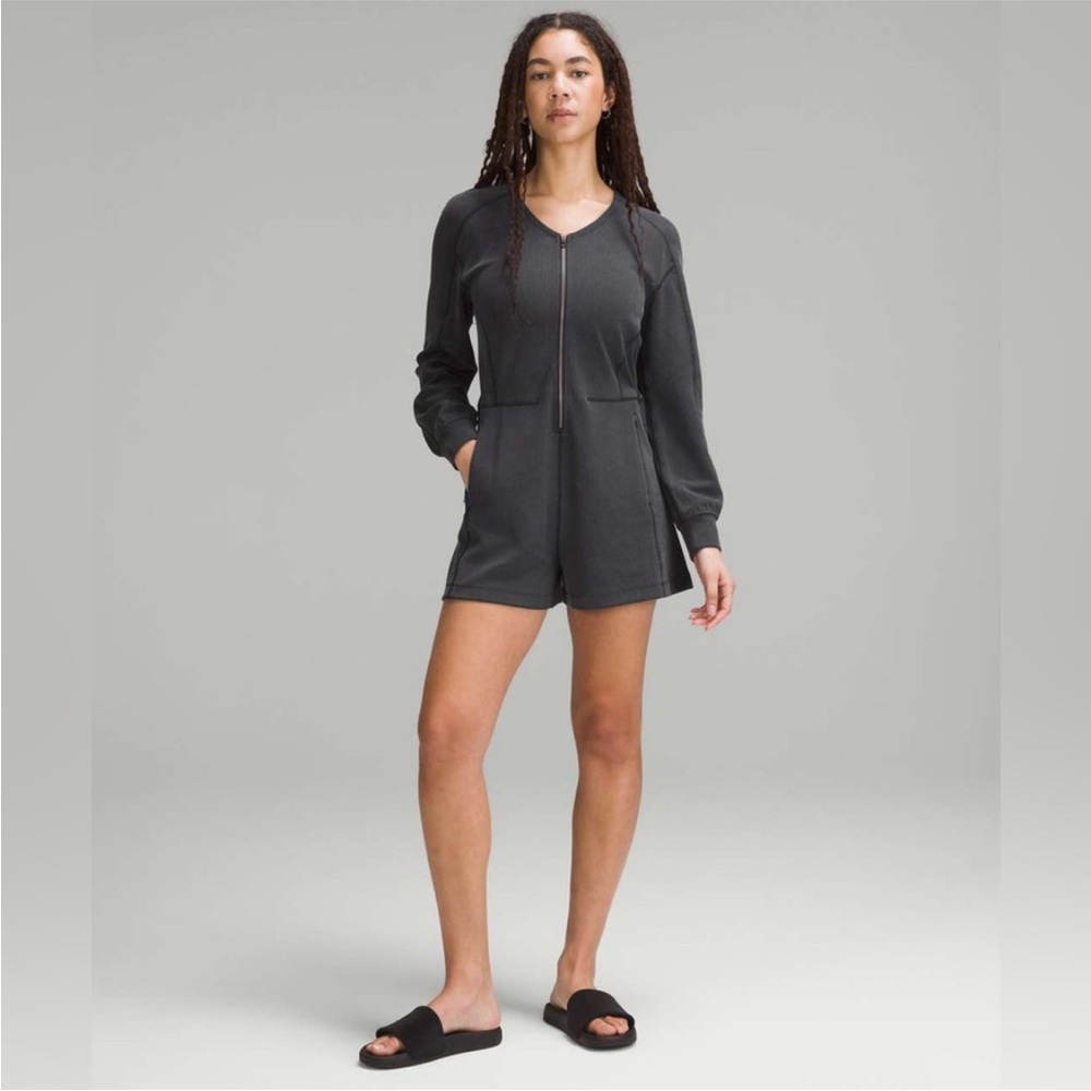 Lululemon•Ribbed Softstreme Long-Sleeve Romper Jumpsuit•RARE PIECE•NWOT•Black•12